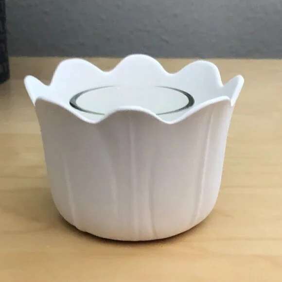 New PARTYLITE Garden Blossoms Ivory & Clear Votive Holder Pair - Picture 7 of 9